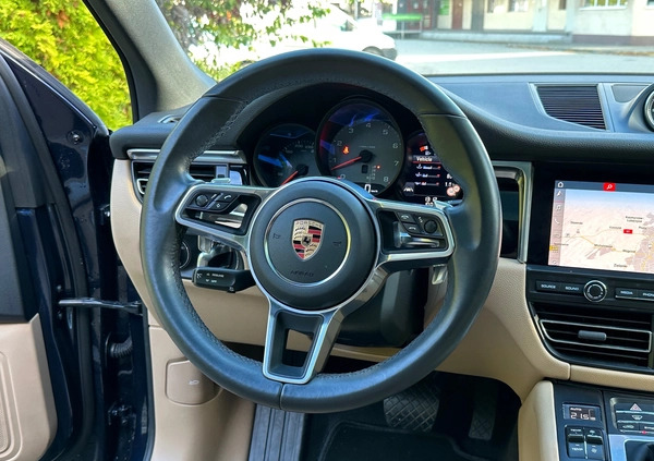 Porsche Macan cena 245500 przebieg: 21500, rok produkcji 2019 z Kraków małe 121
